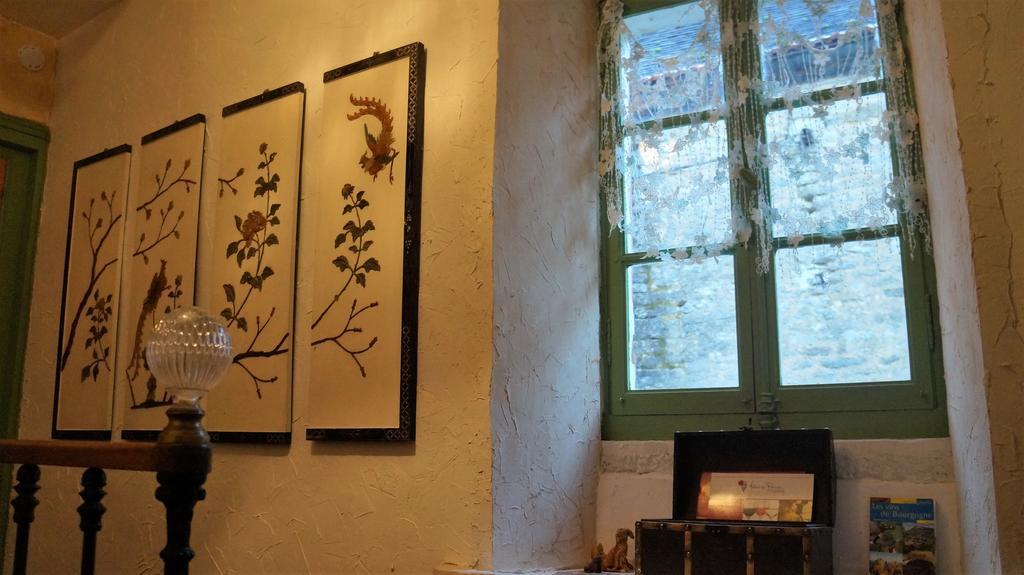 La Grille Fleurie, Chambres D'Hote Chez L'Habitant Arthonnay Buitenkant foto